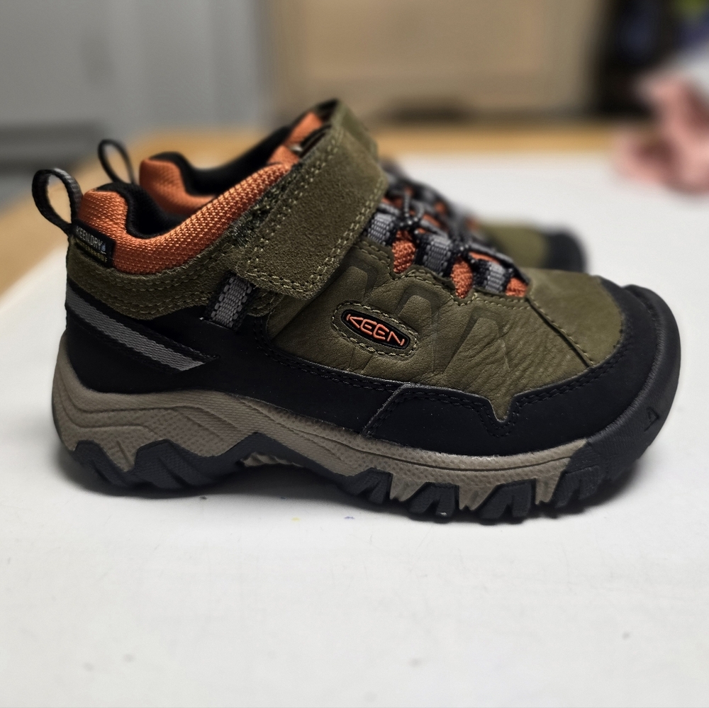 Keen Hiking Shoes